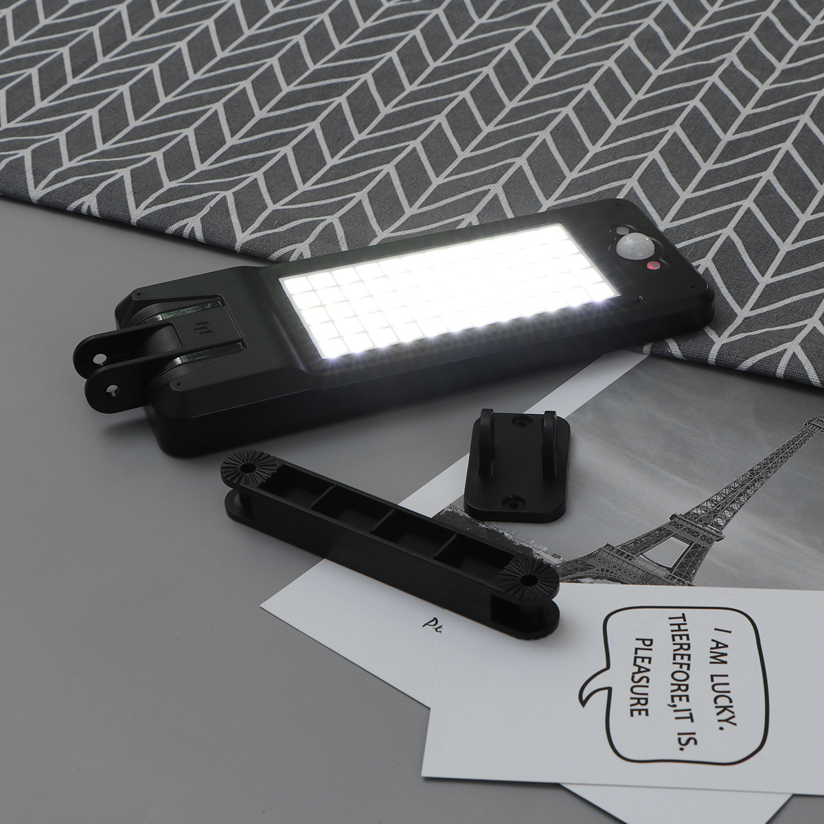 Lampu Dinding Tenaga Surya 60  - Pool Light Solar Rechargeable ulasan dan harga
